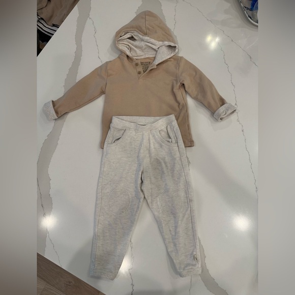 Easy Peasy 24m matching set with sweatshirt and sweatpants - Picture 1 of 1